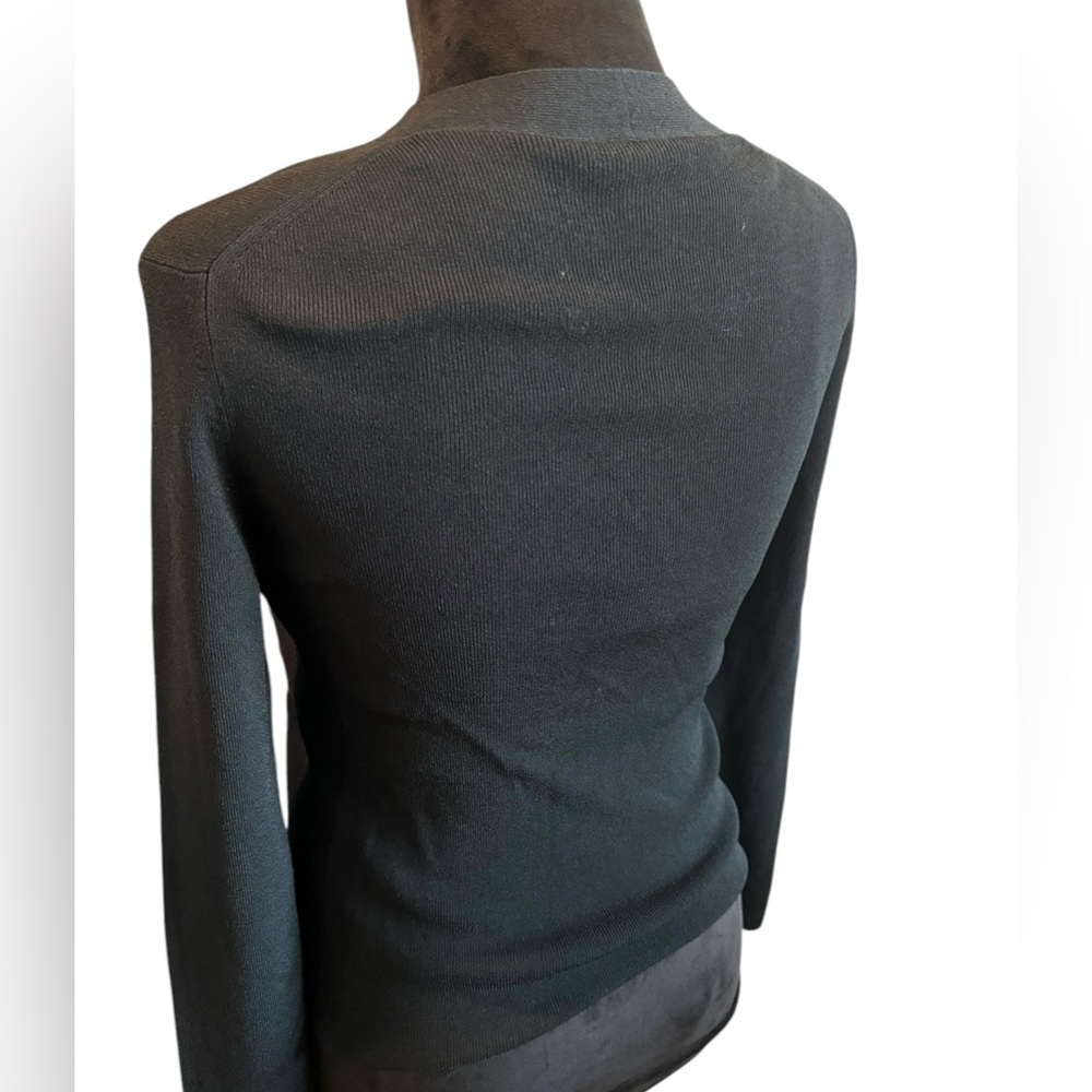 Ann Taylor Ribbed Long-Sleeves V-Neck Blouse, Small - Picture 5 of 8